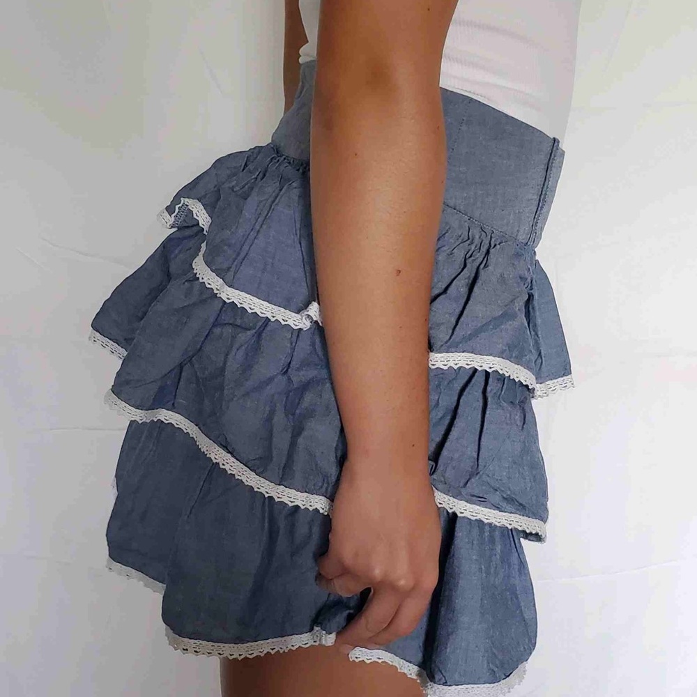 Vanity Ruffled Skirt - Picture 3 of 4